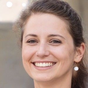 Meet your Posher, Arlinda